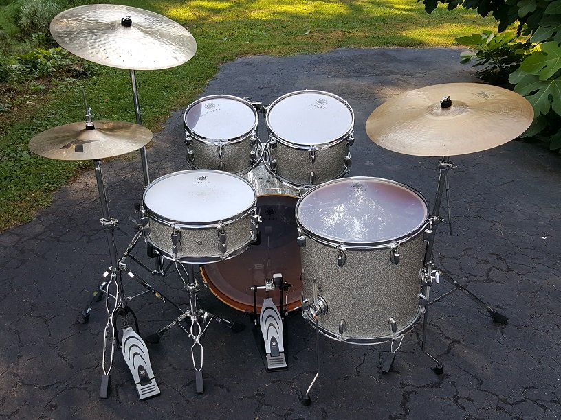 DrumGearReview's tweet photo. #Drummers New revieeewwwww! @SakaeDrums Road Anew Drum Set @SakaeDrumsUSA Warm tones and insane value https://t.co/3Yw70Q6rKv #drumfam https://t.co/t8tjDBztM7