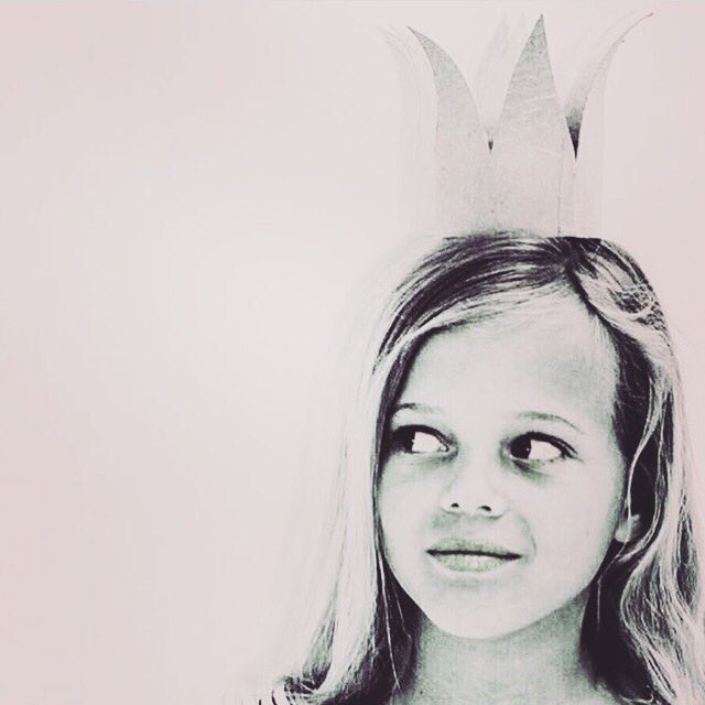 Long live the queen. NOW online!!