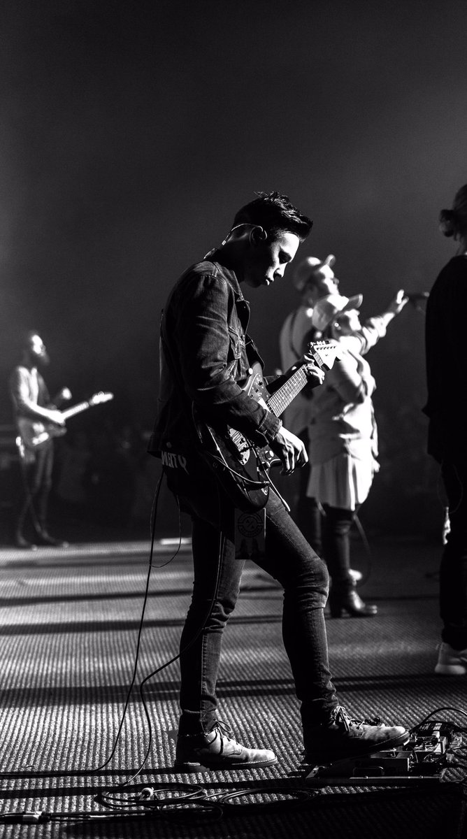 MyCityCA's tweet photo. "My chains have been broken, my heart is set free. When my faith was shaken, your love rescued me." #lifeinyou #mycity2017 https://t.co/fySxG6dVo6