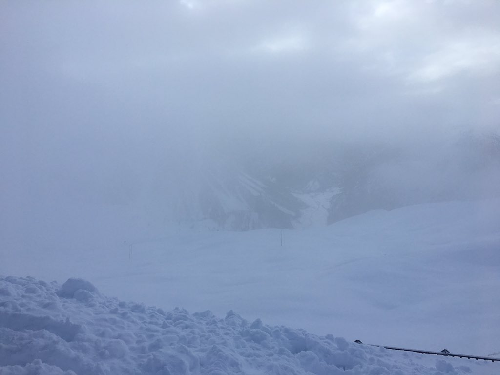 PhysicalEd_maes's tweet photo. Amazing skiing conditions in our final full day of the trip, slight whiteout on top of the mountain though #frenchalp #softpowder #offpiste https://t.co/ZVvtS2FiOU