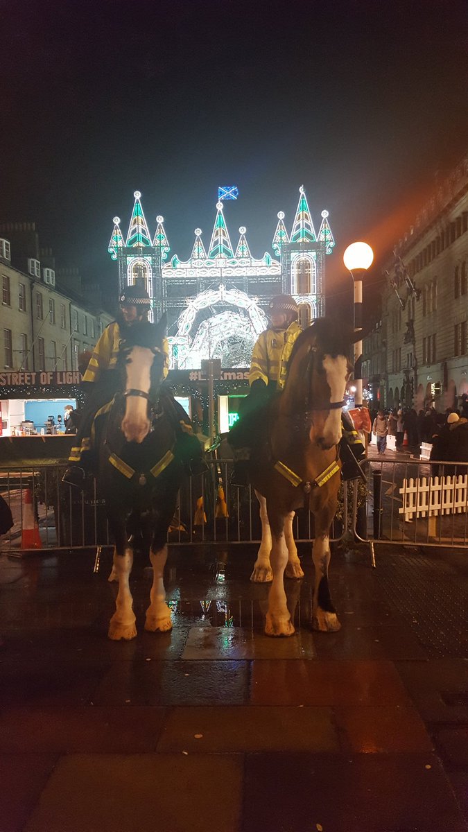 alex_m_orr's tweet photo. Horsing around #EdXmasSol @policescotland https://t.co/GkIFJojlw5
