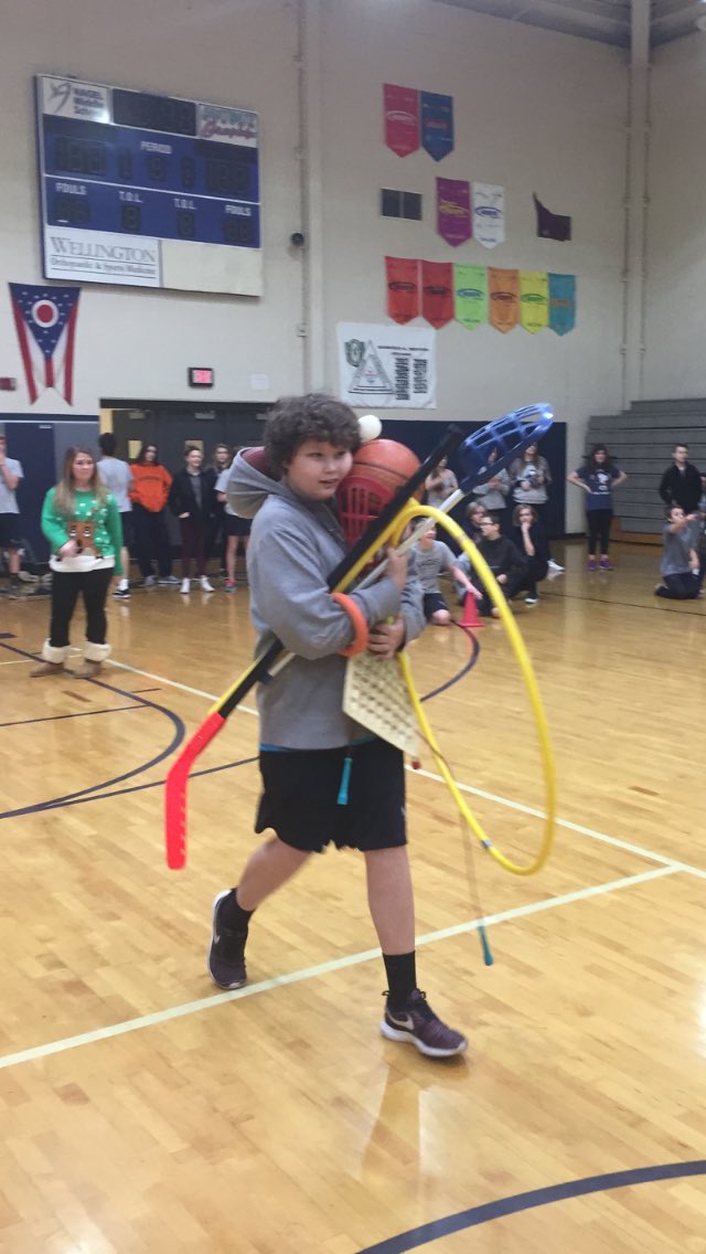 Nagelwellness's tweet photo. @NagelNighthawks participating in Holiday Hoopla! Continuing an awesome tradition in Wellness class. #Hoopla @FHSchools https://t.co/o1BjFAxlmN