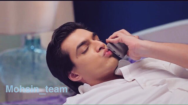 mohsin_team's tweet photo. This expression though! 🙈 @momo_mohsin ❤️😍 #KartikGoenka #Yrkkh #MostWantedMunda 💋 https://t.co/78OxT1pgZO
