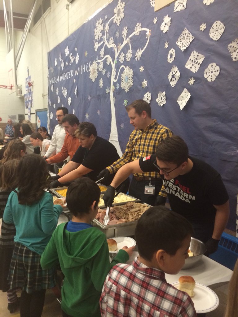 McDermid306's tweet photo. Thanks to our SCC A1 Rental CoOp Refinery for a beautiful lunch together @RegPublicSchool @CoopRefinery #belonging https://t.co/cuvbgZ40Ft
