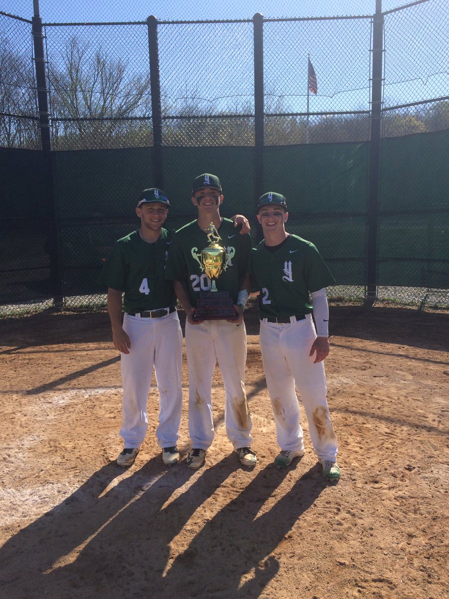 JosephVeca20's tweet photo. Happy birthday to one of the best co-captains I know @andrewPgreene love you broππ #sogoodlooking #jorgon #hightide https://t.co/8MMkwEb1HA