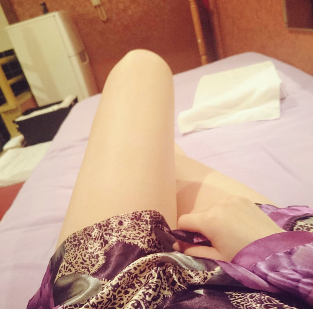 sexxy_com's tweet photo. เห็นรูปนี้แล้วเงี่ยน เขี่ยหีเลยค่ะ
ช่วยทีดิ เลียหีให้หน่อย https://t.co/9YkpsyUtje