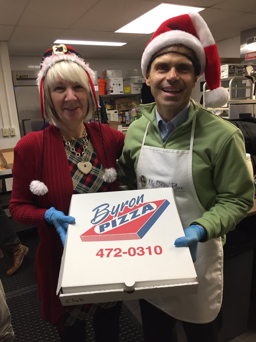 NPaparellaCTV's tweet image. A big thank you to Kevin Cook #ByronPizza for the pizza party at My Sisters Place. More at 6 @CTVLondon @CJBK