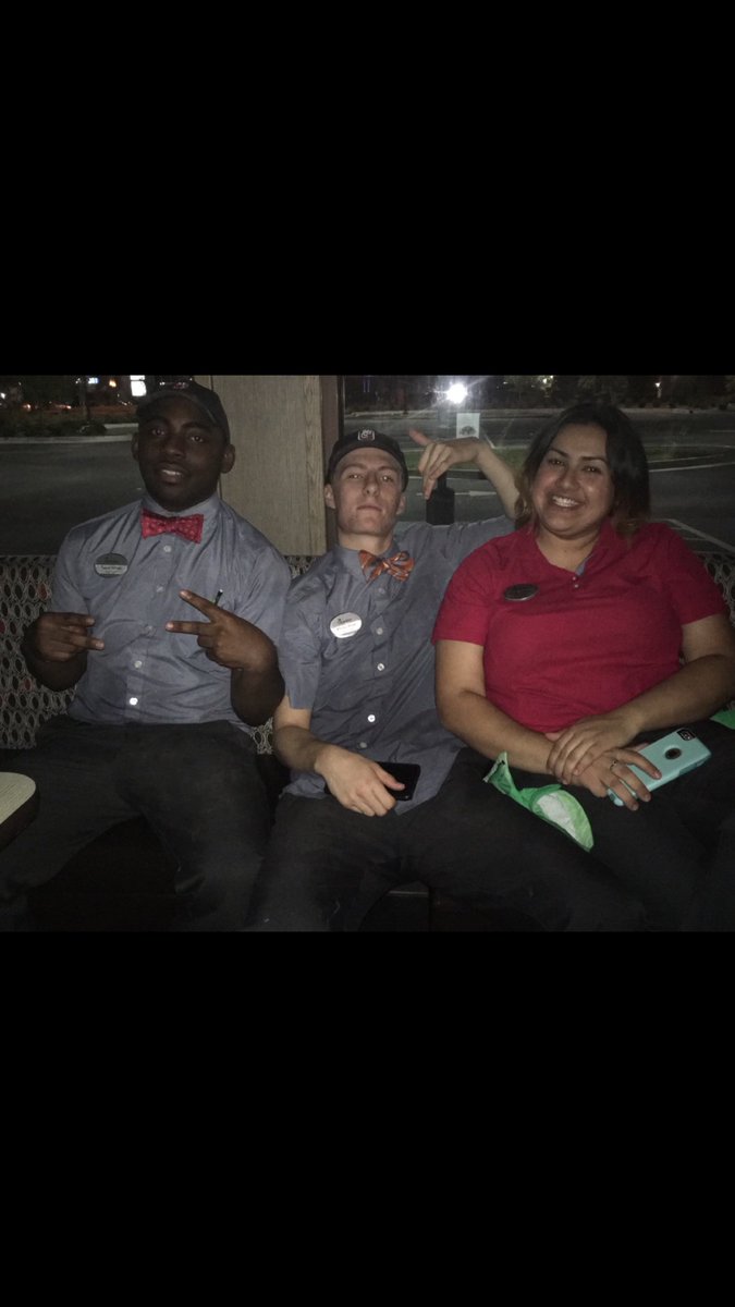 phillip_pow's tweet image. Happy birthday to the young bull. Always been real with the kid. Always love b👌🏼#ganggang #50deep