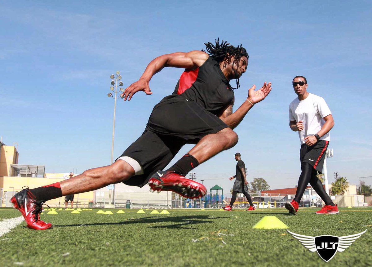 JamalLiggin's tweet image. Good luck to all the athletes and trainers starting their #NFLCombine prep programs. 1st rd pick @BradRoby_1 working on #LDrill w/ JLT)