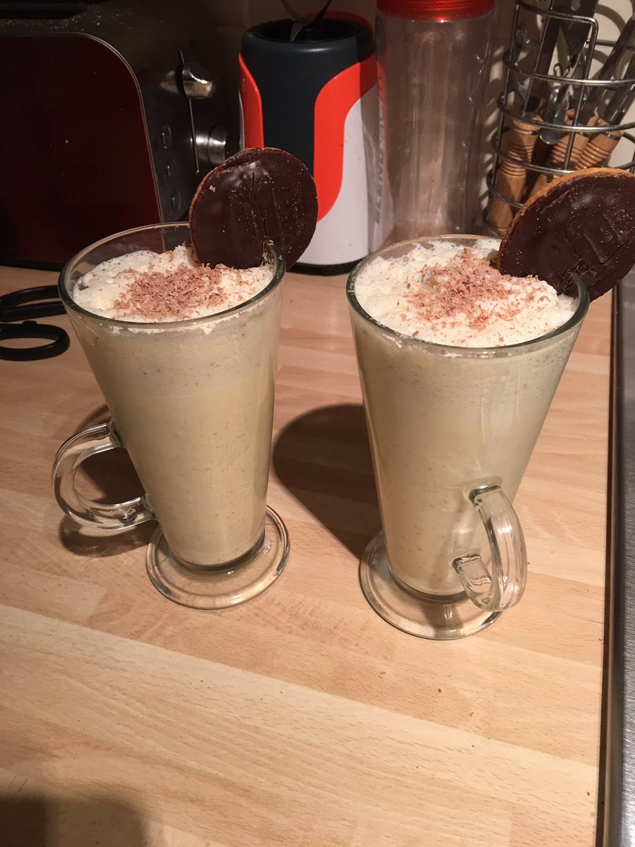 ArkOrb's tweet image. Some homemade eggnog! With Jaffa wedges and grated Terry's chocolate segments! #festive