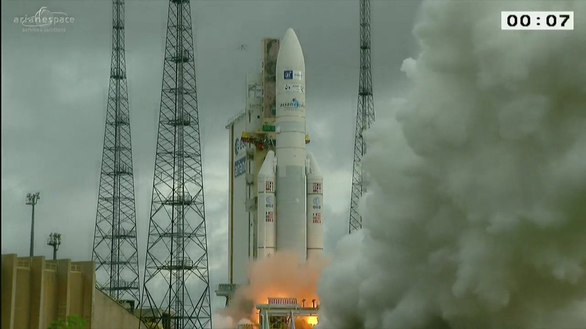 ShuttleAlmanac's tweet photo. LIVE - LIFTOFF 2 of @Arianespace #Ariane5 #VA234 carrying #StarOneD1 and #JCSAT15 comsats #ArianeV https://t.co/gYAjxgvwo3