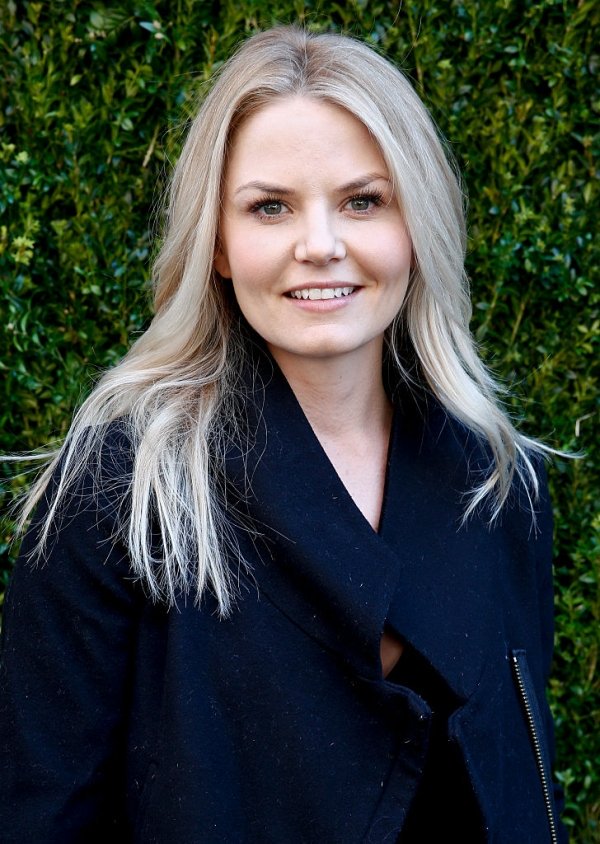 OneHandedHook__'s tweet image. my #WCW goes to @NotSoSweetEm