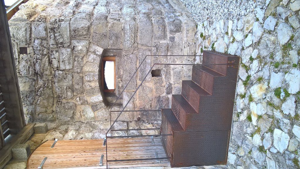 BurgenPustertal's tweet photo. #Festung auf der Plätzwiese in den #Dolomiten Südtirol https://t.co/6koIddqUoX