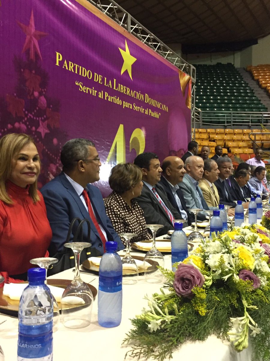 Encuentro navideño en Santiago y celebración del 43 aniversario del <a href="/PLDenlinea/">PLD</a>, con la dirección política de la región norte y noroeste.