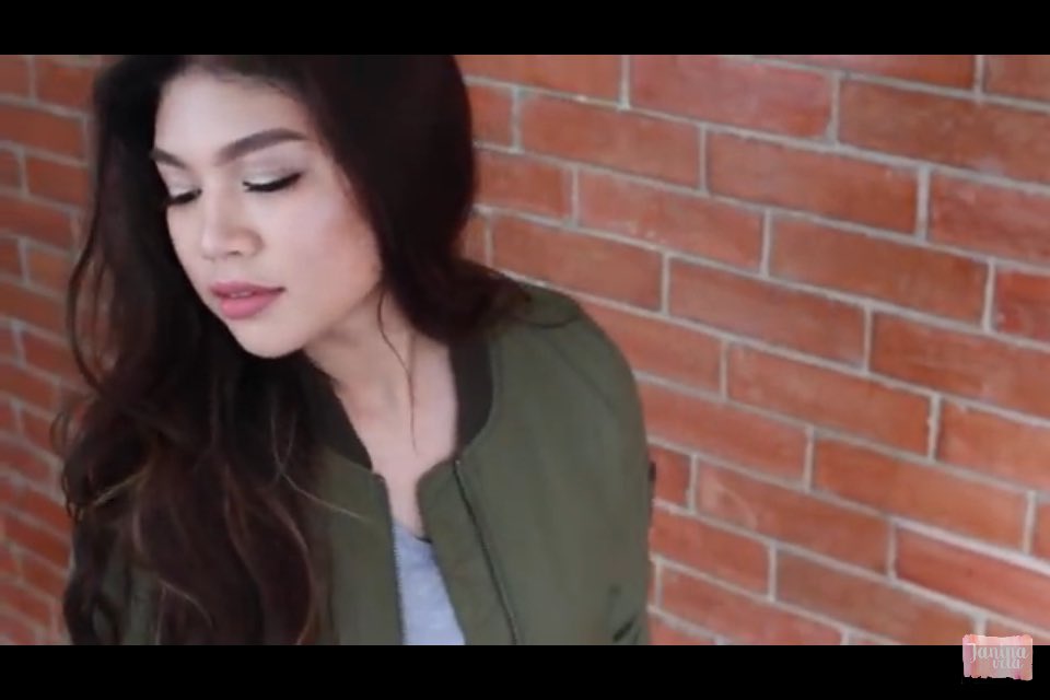 NADDIEMANGO's tweet photo. Your jawline is so priceless 😭😍💯  @janinavela love you https://t.co/rATVDKnwgV
