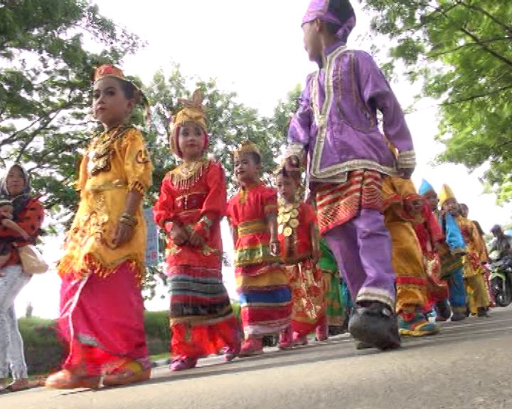 Carnaval Siswa Tk Raudhatul Athfal Se-Kota Kendari.