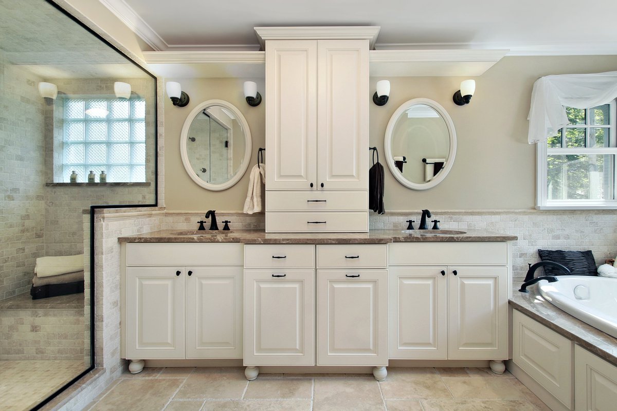 nuHomeCompany's tweet photo. What is your favorite feature in this spectacular renovated master #bathroom?  #Luxury #Home https://t.co/uQcGxUFiLN