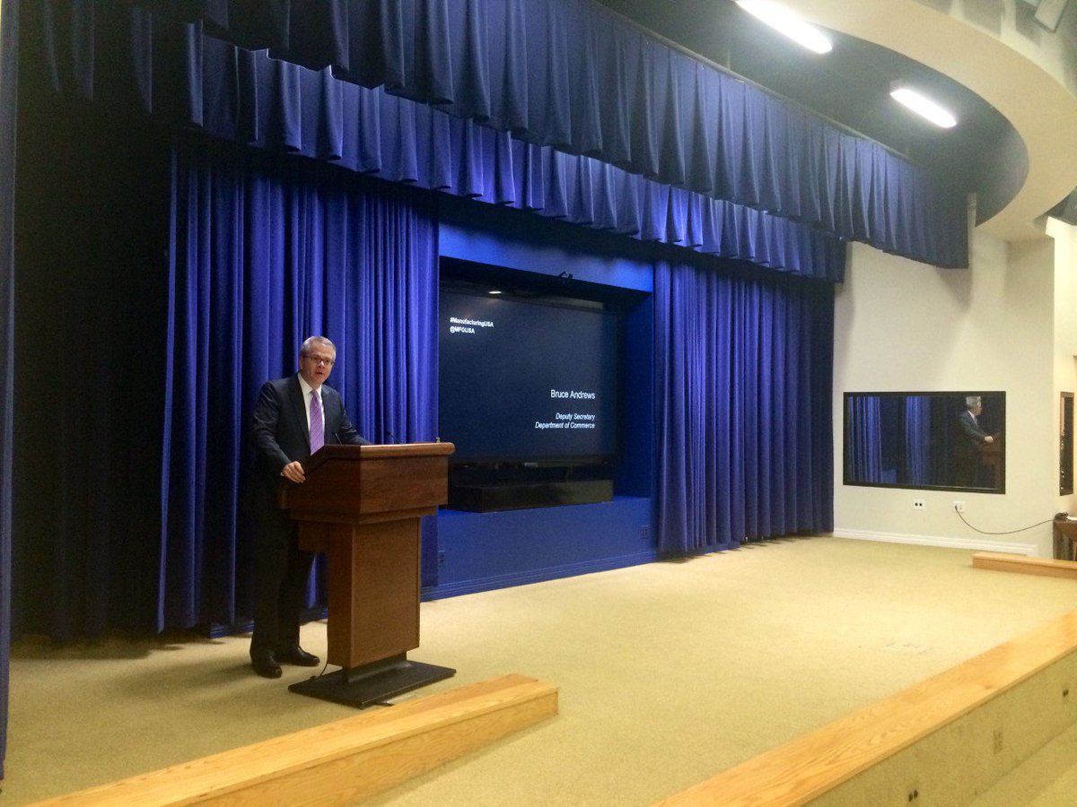 CommerceGov's tweet photo. .@DepSecAndrews addresses success of #ManufacturingUSA program @WhiteHouse @MFGUSA #NIIMBL https://t.co/CsUPbC2w7U https://t.co/lnR6q8vzIz
