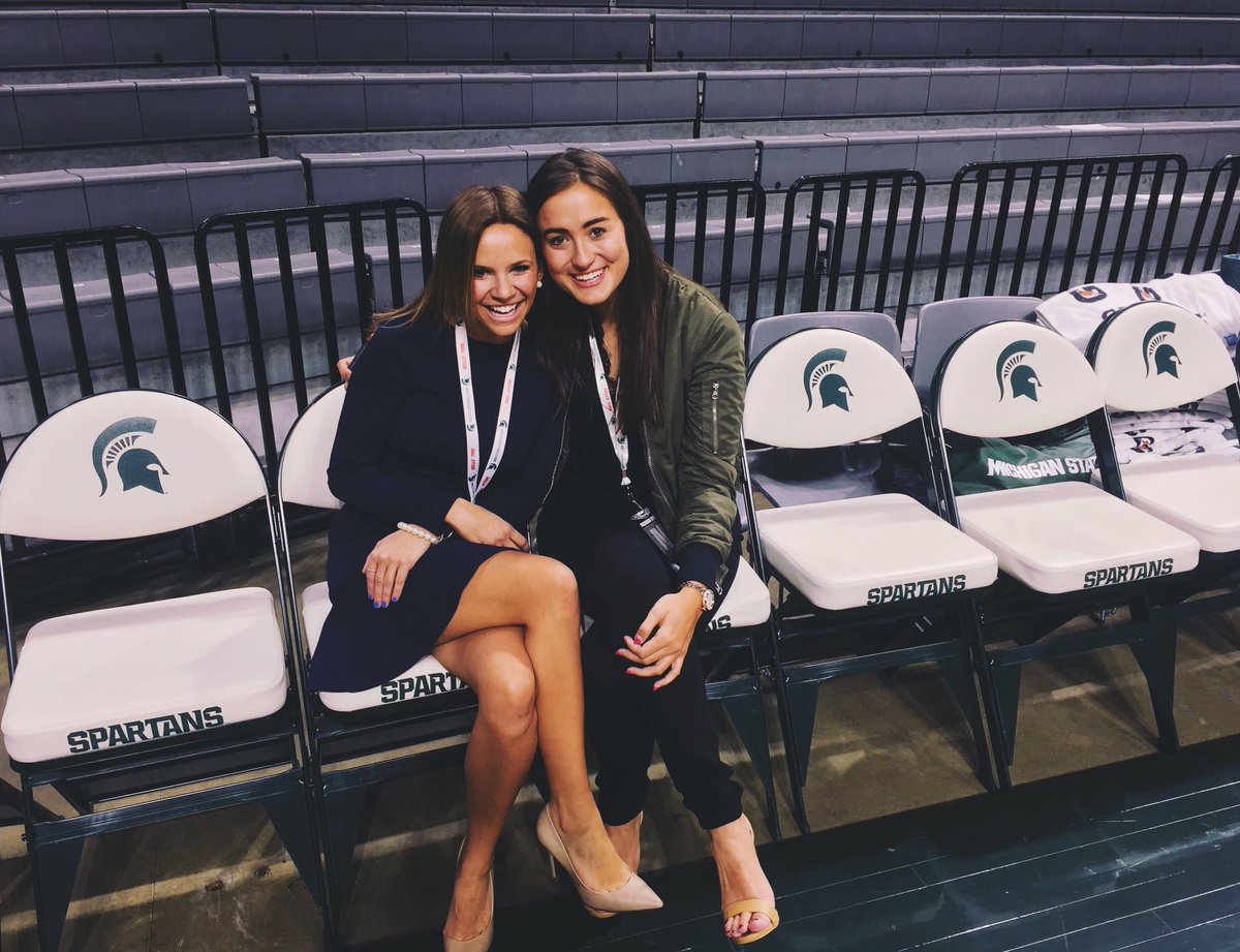 AWSM_MSU's tweet photo. Former E-Board members spotted at the Breslin Center. Welcome back @_hannasprague! 🏀 #SpartansWill https://t.co/2koNN8TpwL