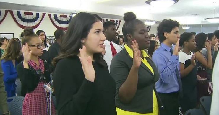 Group of South Florida teens become US citizens bit.ly/2igO36z https://t.co/ck297E9CN2