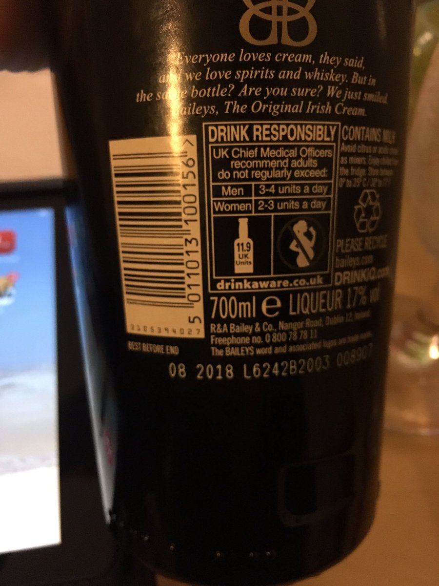 LibbyLawton's tweet photo. @BaileysOriginal HUN WTF! Went to have a 🎅🏼festive🎅🏼 baileys, and the whole bottle is curdled: sell by date is 2018.... explanation??!!!! https://t.co/K330Dsnbwo