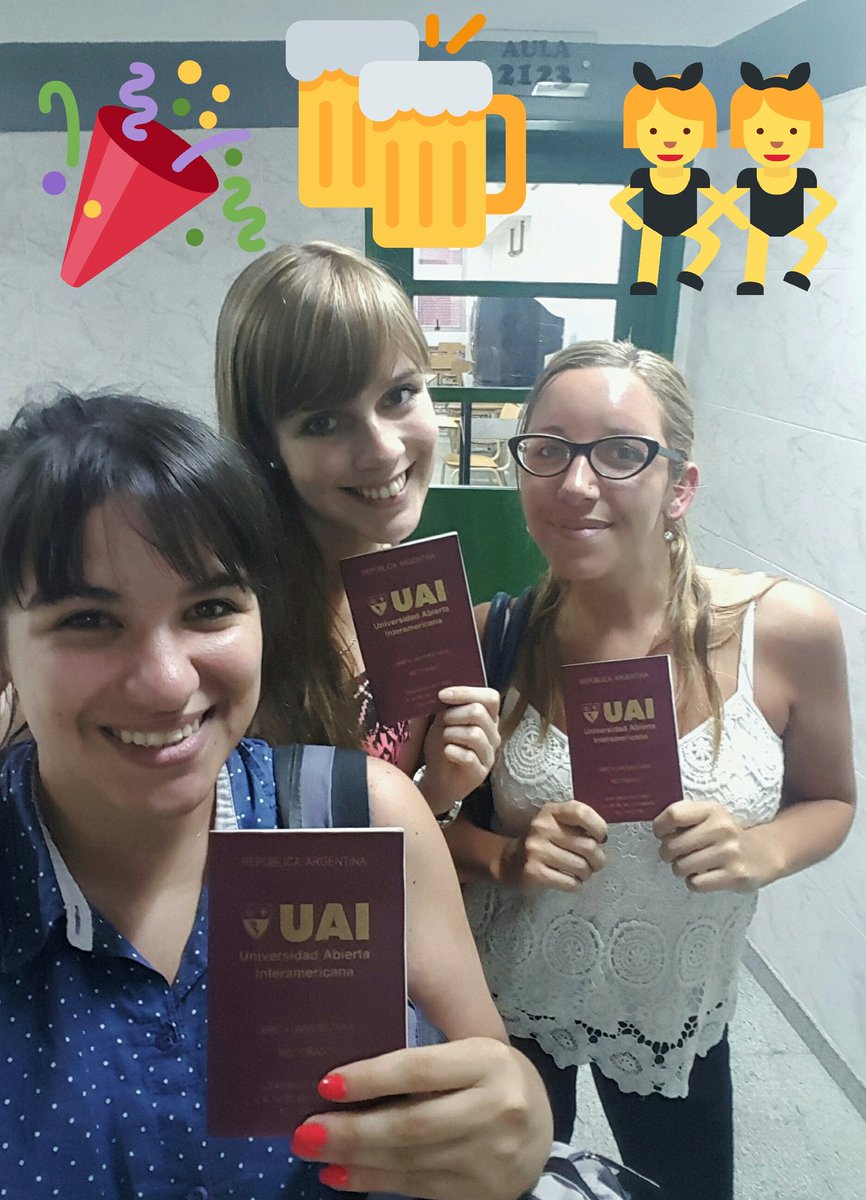 Kalabkalash's tweet photo. Aprobaaaamos las 3! El último final juntas! 💖🍻🎉 vaaaamo' que ya quedan las últimas! #feliz #vamolapiba #aguantetodo https://t.co/OE2aUbgeZx