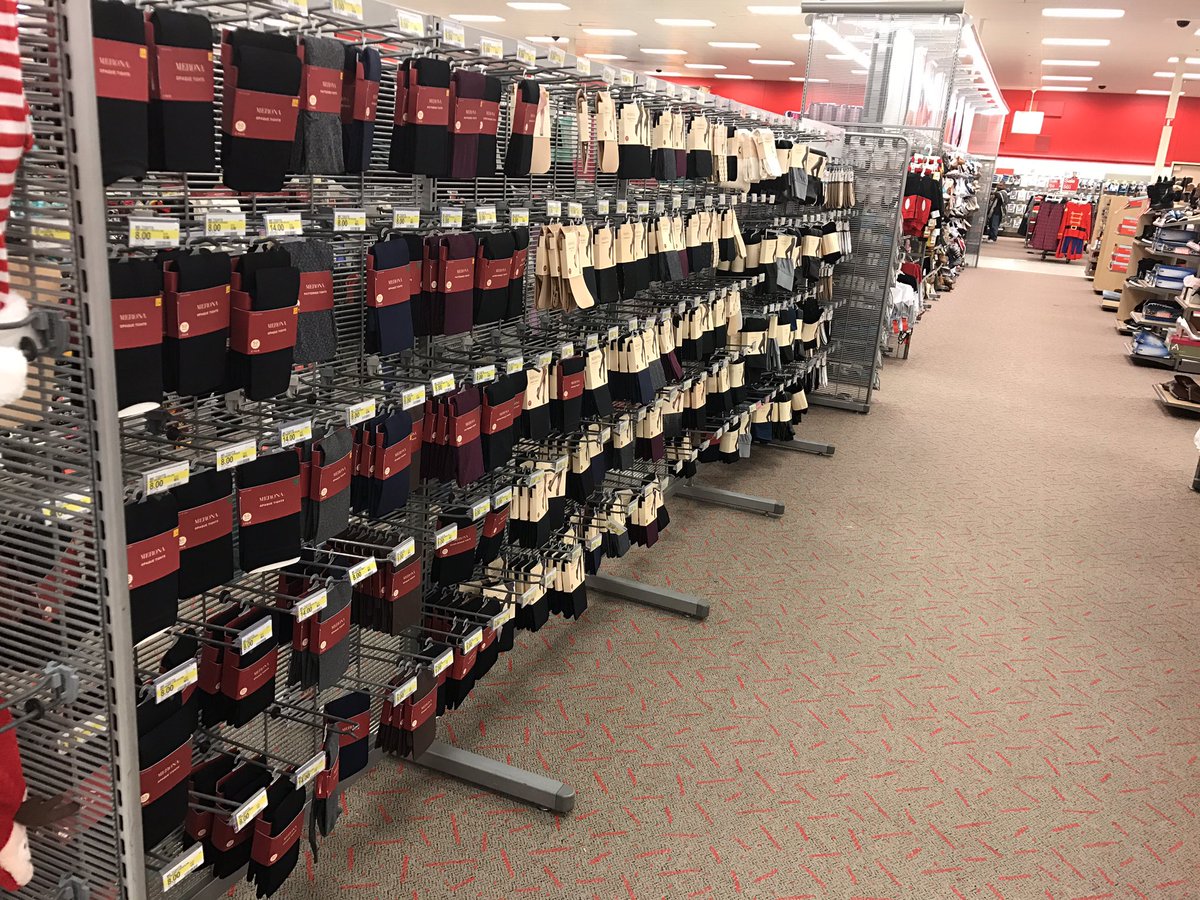 Look at this great zone!! #SoFreshSoClean #ApparelBrandOnPoint @CristinErdman  <a href="/ShannonGehrmann/">Shannon Gehrmann</a> <a href="/JenieBrisson/">Jenie Brisson</a> <a href="/DSilvan/">Daria Michelle</a>