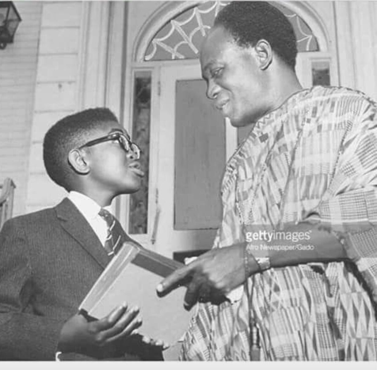 Félicité Doubangar on Twitter: "The very first president of Ghana his Excellency the late great Kwame Nkrumah and the next president ofGhana Nana Akufo-Addo.This is history https://t.co/v0dfG8uVCx" / Twitter