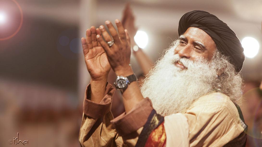 srakula2008's tweet photo. Human beings who do not break their self-created boundaries will remain trapped in them. #Guide2Joy #Sadhguru JV https://t.co/zVXpcBnyx1