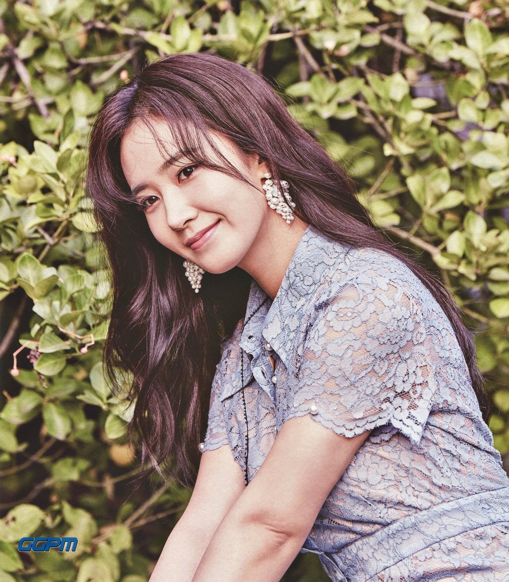 YuriBraziI's tweet photo. [#SCAN] Yuri para Season's Greetings 'Ordinary Days' 2017. https://t.co/YMFsLv4Klo
