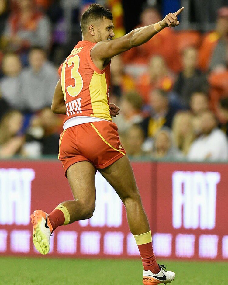 cahchee13's tweet photo. over the moon to have re-committed to the @GoldCoastSUNS until 2019. Thanks everyone for the support, up the Suns! https://t.co/OzD1f4CNfh