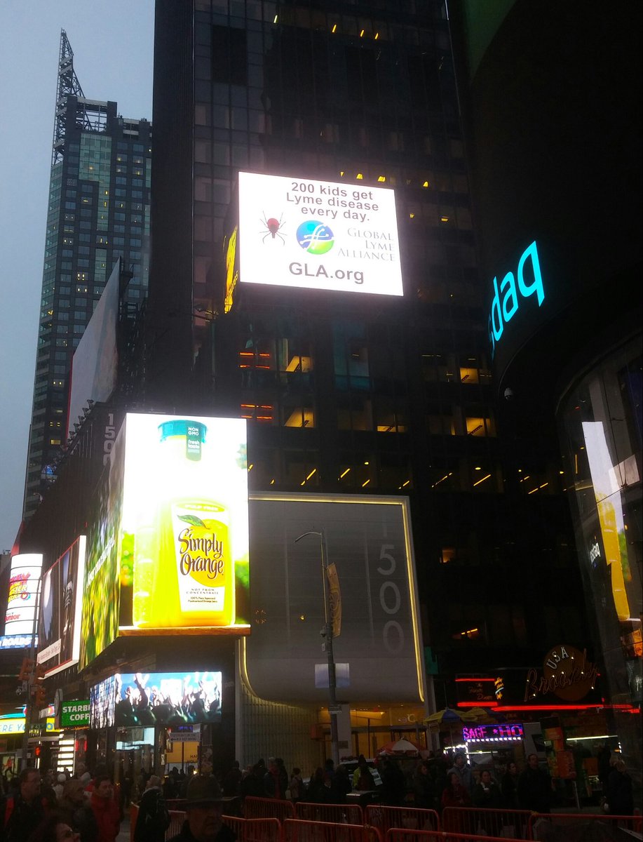 bekindforlyme's tweet photo. Made it to Times Square to see the @LymeAlliance digital display for #LymeDisease awareness. https://t.co/bdRRVYNgym