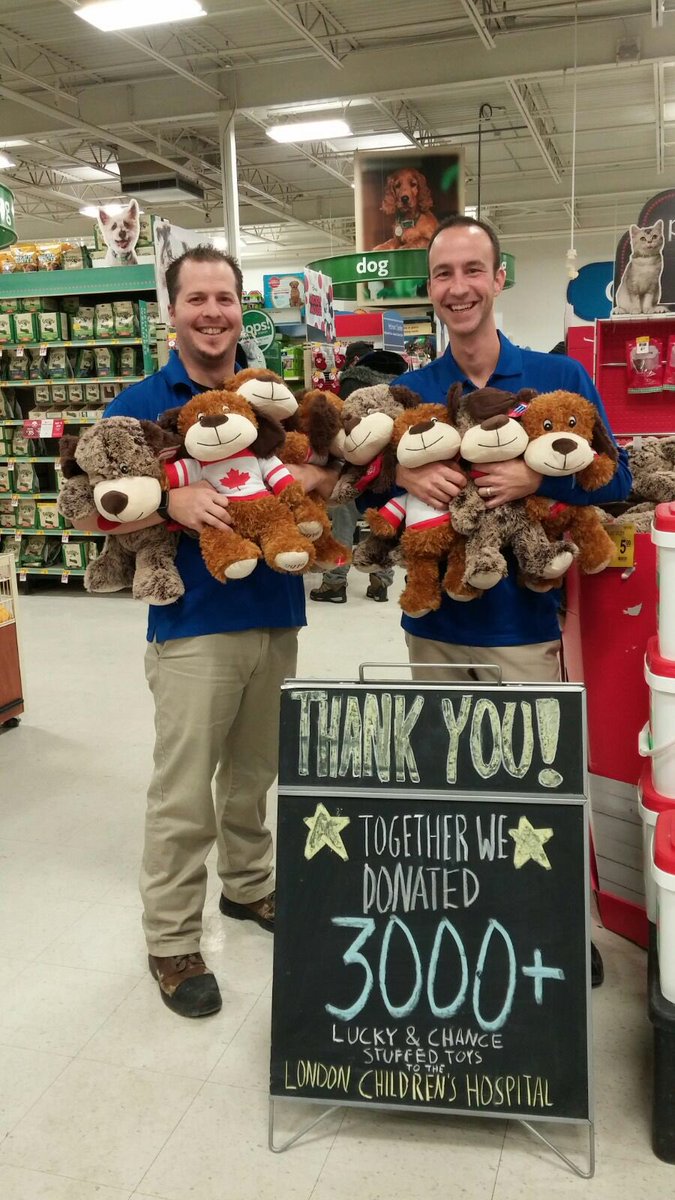 Canadian_Age's tweet photo. Thank you London!!  3000 stuffed animals and counting donated to the London Children's Hospital @PetSmart @robsmithbluejay @ThatJenKelly https://t.co/Fole7dBP5t