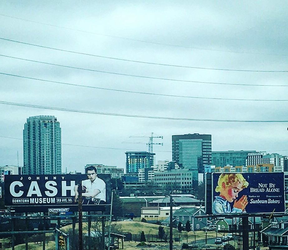 nowprayingnash's tweet image. 1st day of #winter-man lives not by #breadalone but by every #wordofGod 
Lk 4:4