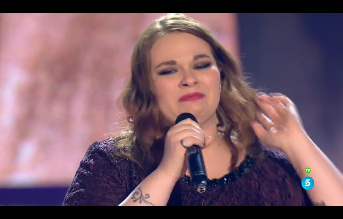 MusicTelecinco's tweet photo. .@IreneCLaVoz está tan emocionada... ¡¡Nos encanta!!  #LaVozFinal > https://t.co/ZWWybRIhiL https://t.co/FB2hxSWo6Q