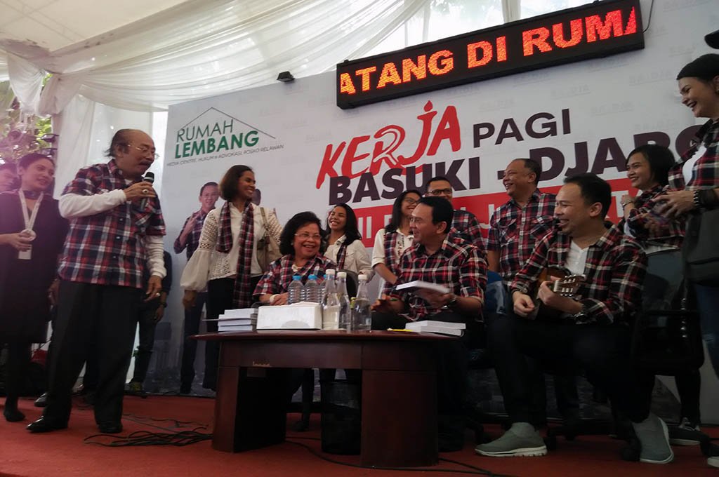 Metro_TV's tweet photo. [Populer] Ahok: Kamu Bisa Penjarakan Saya, Tapi Tidak Ide-ide Saya https://t.co/ekwOvRi1jZ https://t.co/ie9vvoTAis
