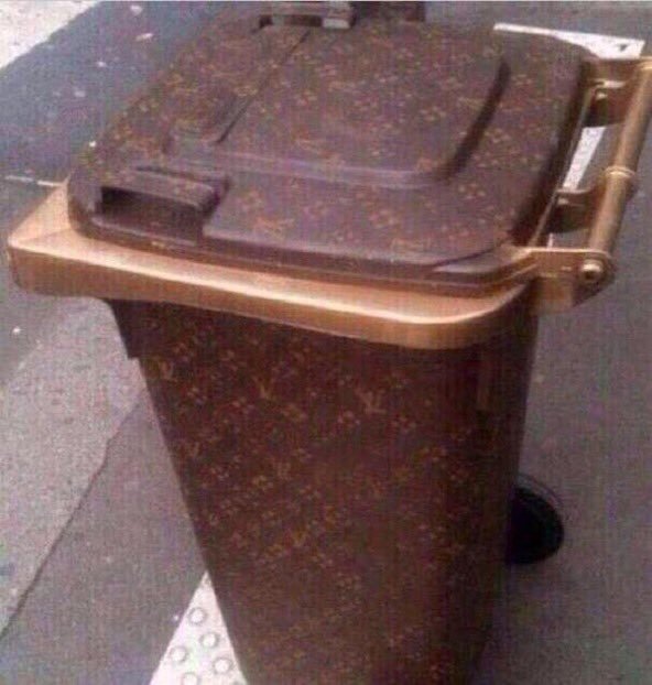 laylatownsend3's tweet photo. "you are trash"me: https://t.co/KQnwwmMADm