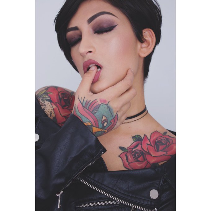 S&eacute; lo que quiero y no eres t&uacute;. https://t.co/Dwi5w2xl4o https://t.co/fSopU3YbNy