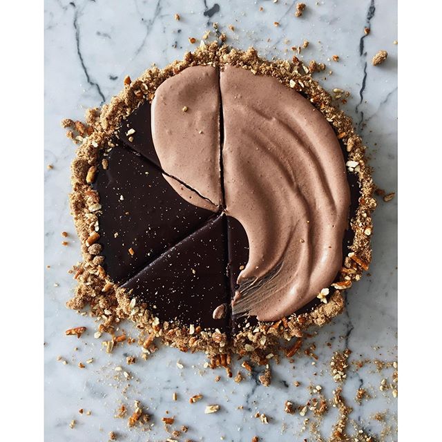 Double #Chocolate Tart with a Pretzel Crust by @justinbsamson...yum! Recipe: thefeedfeed.com/pretzels/justi… #feedfeed #dessert