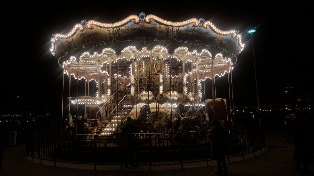 iamergys's tweet photo. carousel https://t.co/M1Z88cuW48