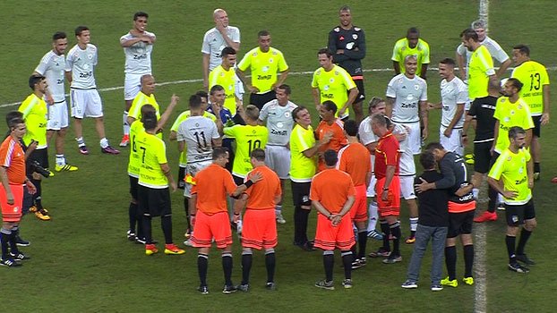 ESPNBrasil's tweet image. Golaços, homenagens e muitas risadas: veja os melhores momentos do Lance de Craque es.pn/2icriVB