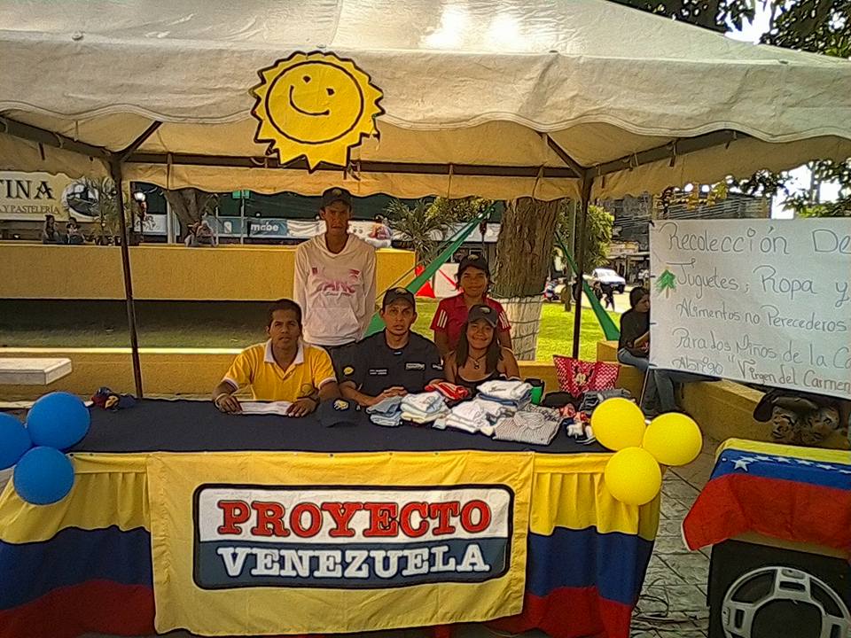 NgMonagas2016's tweet photo. Operación Alegría de vuelta en la calle, regala una sonrisa a los niños de la casa abrigo virgen del Carmen del sector las cocuizas. https://t.co/KgNatot4dS