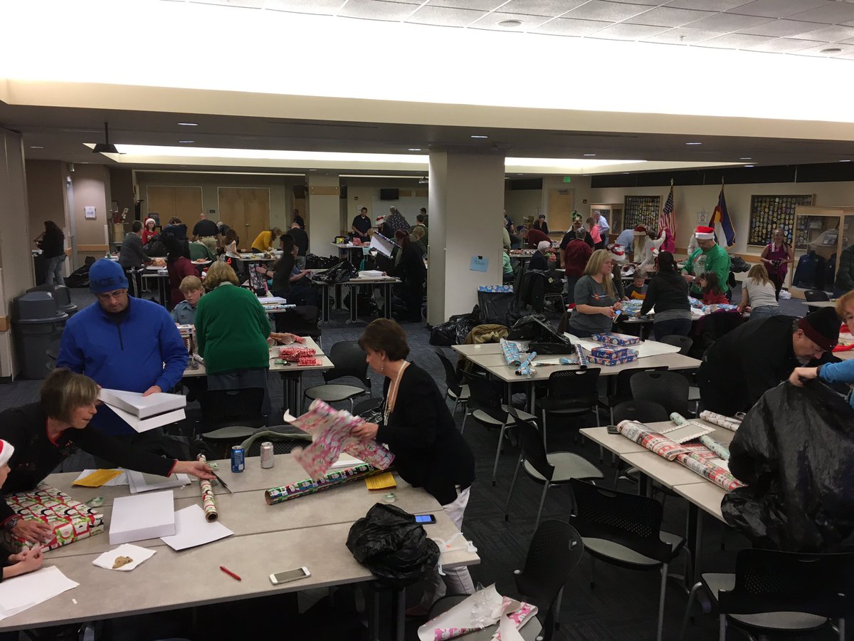 ArapahoeSO's tweet photo. This is what wrapping 900 presents looks like! Thanks to our volunteers for helping us get them ready for families around Arapahoe County! https://t.co/fXEhgxyUDw
