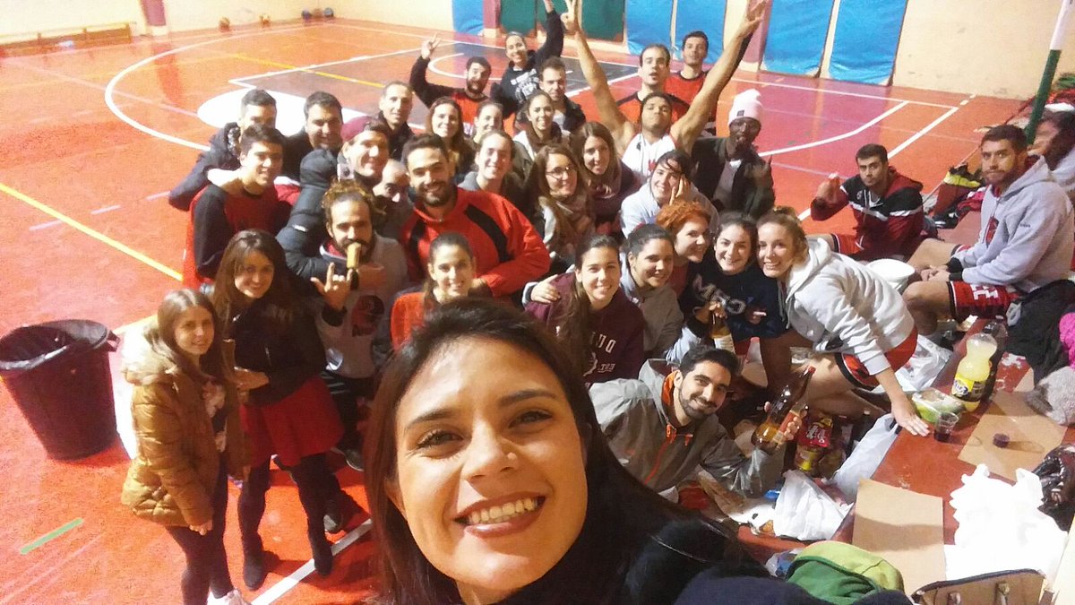 AnasTrujillo's tweet photo. Puedo decir que no acaba tan mal 2016. Todos y cada uno d ellos merece la pena :) @CDJPuertaOscura#familia #esperandoSpot🎄🎄🎁 #miedodeJuanjo https://t.co/QKOrdY8IX1