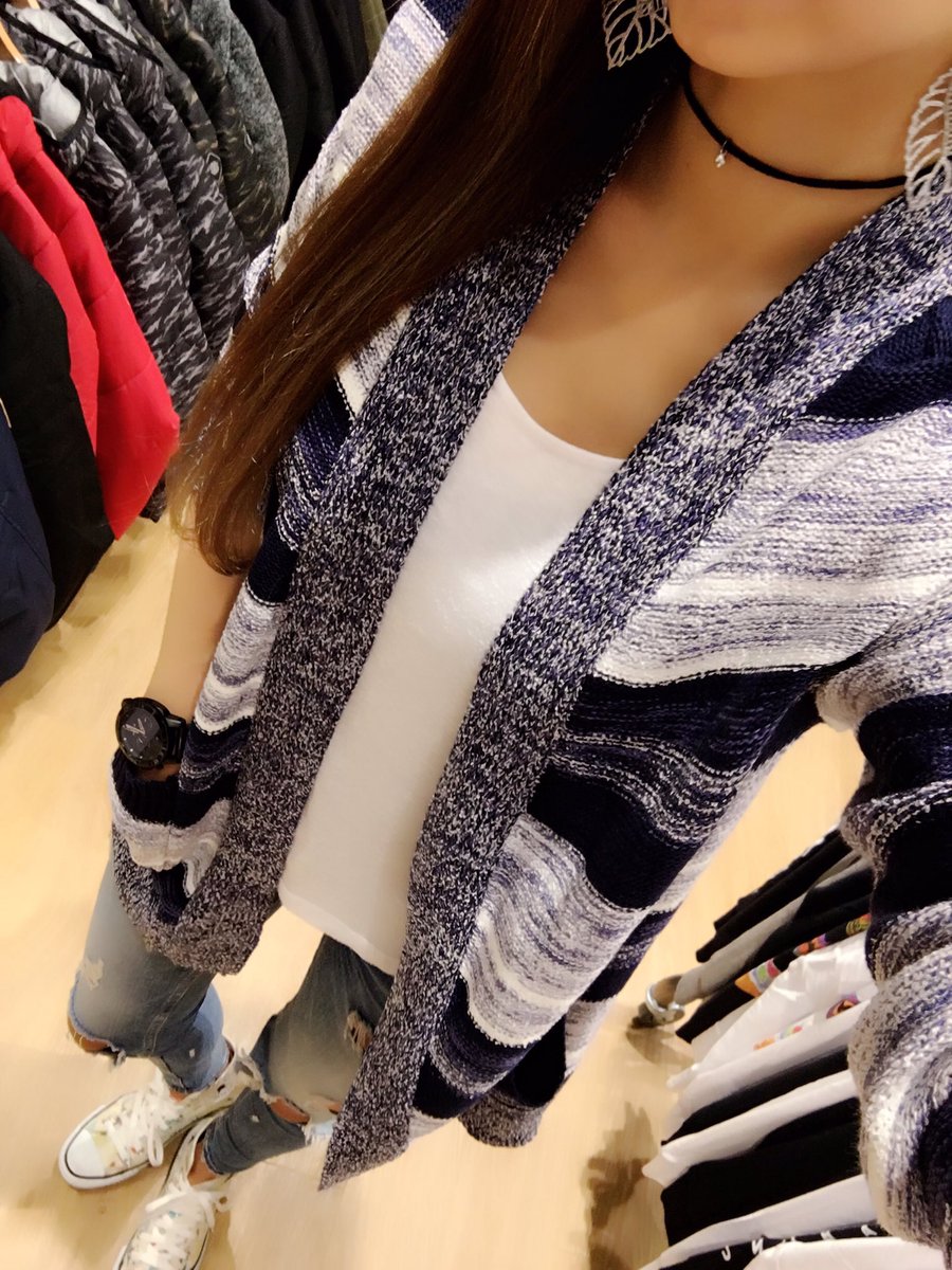 yuu172_'s tweet photo. 実はもう
春の新作入荷しているのだ♡

#17spring #新作 #ニットカーディガン https://t.co/VJ97MiqTDh