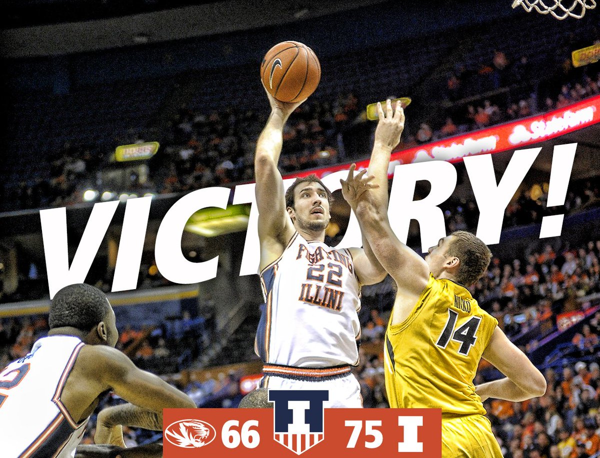 IlliniMBB's tweet photo. #ILLINI #BRAGGINRIGHTS #HASHTAG VICTORY!!! https://t.co/RFtJ0pBE9w