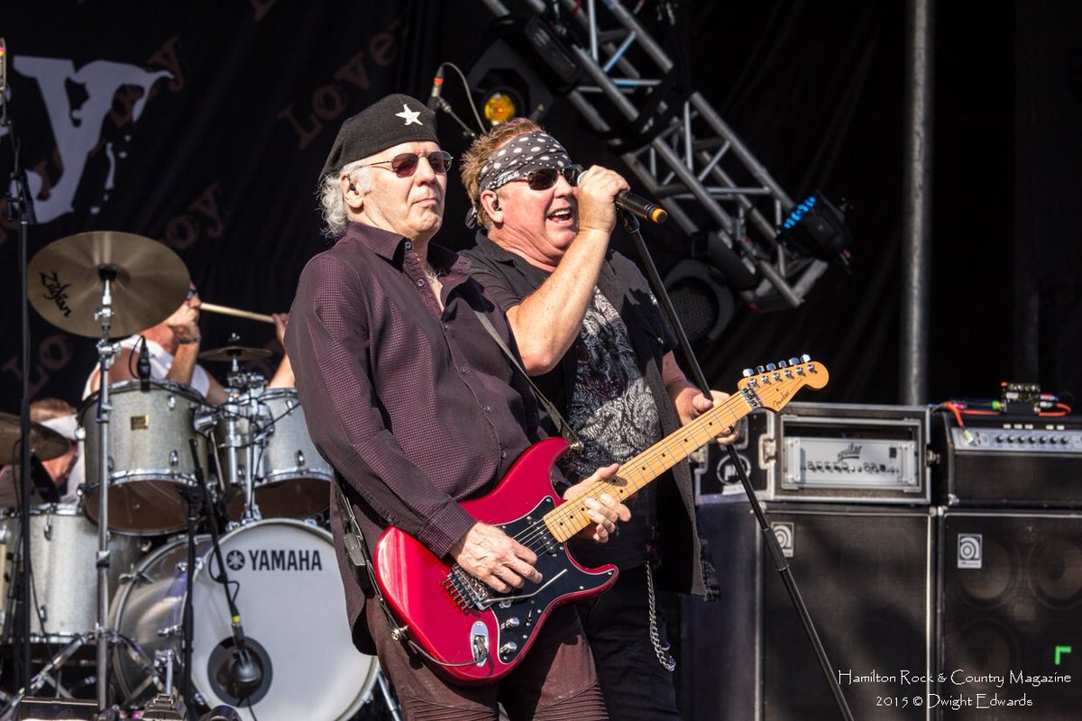 Mike Reno is about to trade in his microphone for a fishing rod Jan,8th 2017. Excited to film in Cabo with him <a href="/loverboyband/">Loverboy</a> <a href="/blueskycabo/">Jim Korchinski</a>