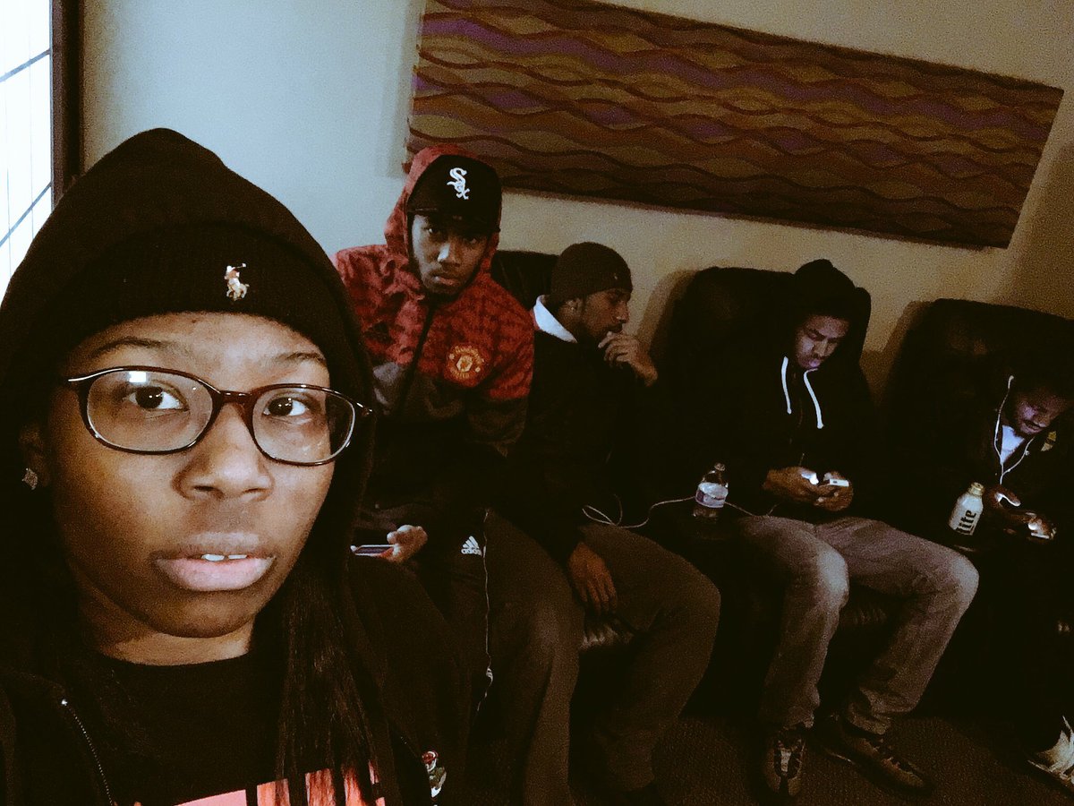 section_312_'s tweet photo. Okay, so a lot went down today. Shout out @ArieTheHomie for the pics. 🤙🏾 https://t.co/urTWmQ7mJy