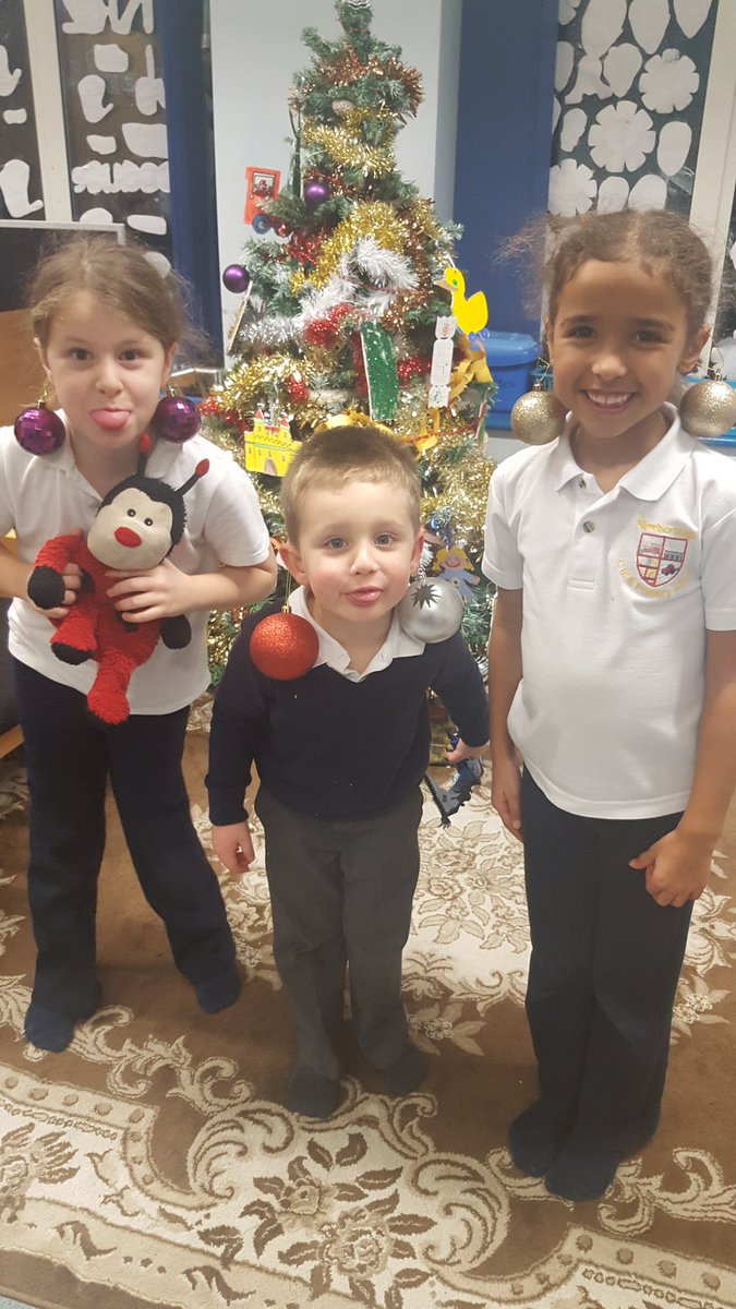 NKC_Newborough's tweet photo. #CountdownToChristmas (3 days) https://t.co/4RfqeEXy9k
