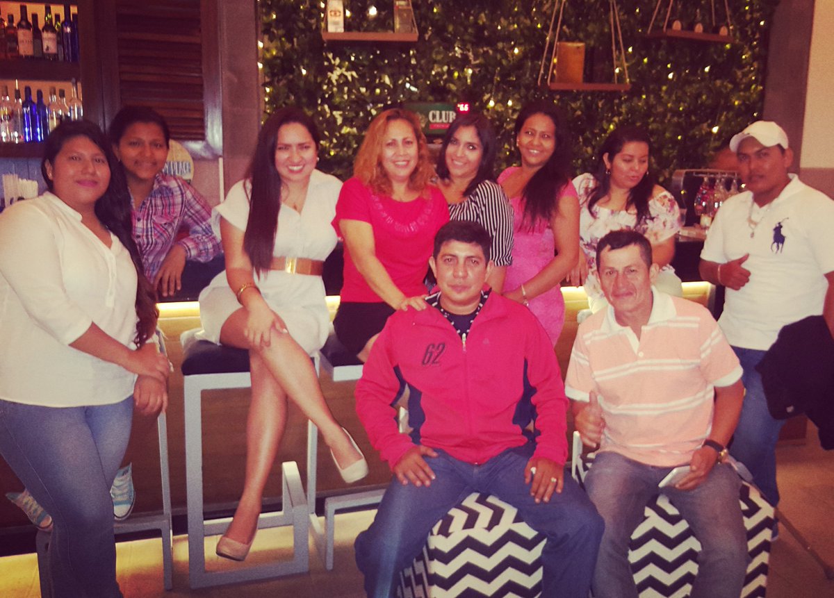 stephabaldeon's tweet photo. Todas estas personas salieron del desempleo en Ecuador gracias al emprendimiento y a la confianza de mis clientes.
@parada_verde mi marca! https://t.co/14wSsT4So8
